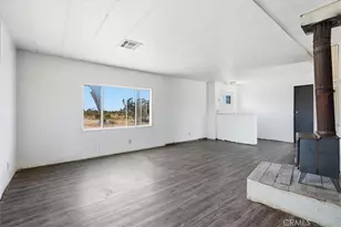 13475 Ailanthus, Phelan, CA 92371 - Photo 8