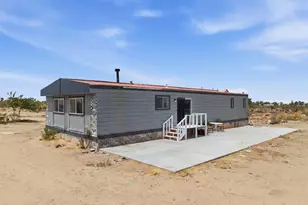 13475 Ailanthus, Phelan, CA 92371 - Photo 2