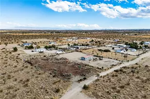 13475 Ailanthus, Phelan, CA 92371 - Photo 42