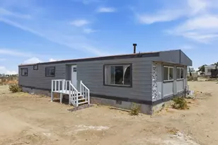 13475 Ailanthus, Phelan, CA 92371 - Photo 4