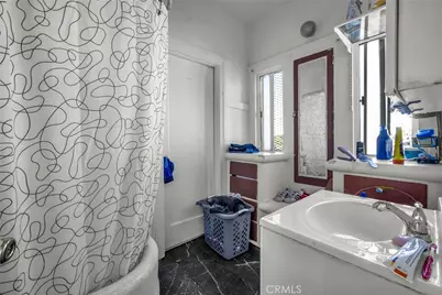 9019 S San Pedro, Los Angeles, CA 90003 - Photo 38
