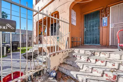 9019 S San Pedro, Los Angeles, CA 90003 - Photo 50