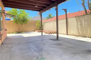 11720 Malagon Dr, Fontana, CA 92337 - Photo 16