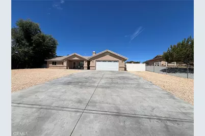 9220 Jacaranda, Hesperia, CA 92345 - Photo 2
