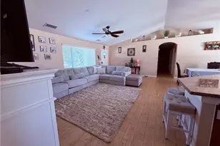 9220 Jacaranda, Hesperia, CA 92345 - Photo 4