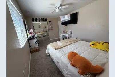 9220 Jacaranda, Hesperia, CA 92345 - Photo 6
