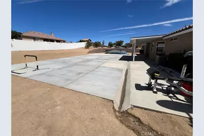 9220 Jacaranda, Hesperia, CA 92345 - Photo 28