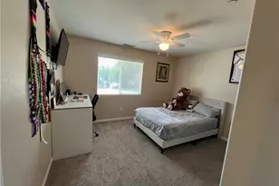 9220 Jacaranda, Hesperia, CA 92345 - Photo 16