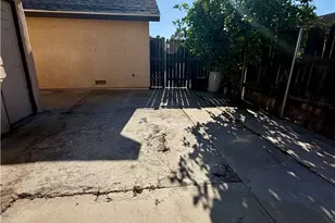 513 E Fairfield Ct, Ontario, CA 91761 - Photo 26