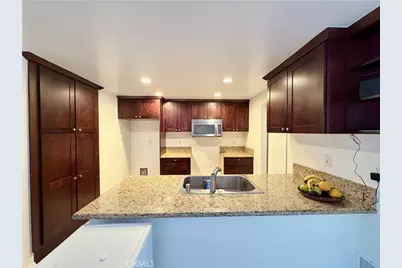 513 E Fairfield Court, Ontario, CA 91761 - Photo 2