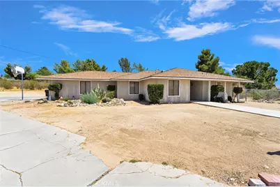 14643 Havasu Ln, Apple Valley, CA 92307 - Photo 2
