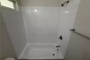 7942 Northgate Ave, Canoga Park, CA 91304 - Photo 28