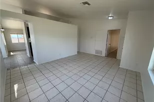 44937 Gloriosa Ln, Lancaster, CA 93535 - Photo 6