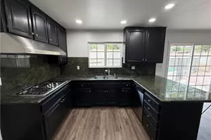 378 W 53rd St, San Bernardino, CA 92407 - Photo 8