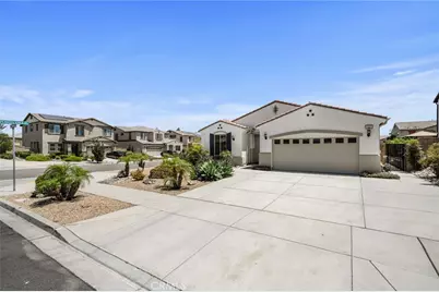 16083 Muirfield, Fontana, CA 92336 - Photo 4