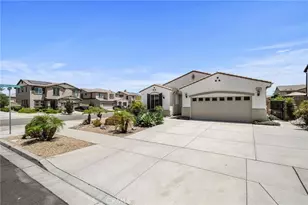 16083 Muirfield, Fontana, CA 92336 - Photo 4
