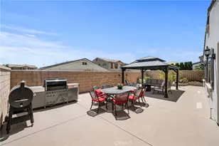 16083 Muirfield, Fontana, CA 92336 - Photo 32