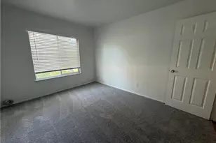 23521 Via Chantilly, Valencia, CA 91355 - Photo 20