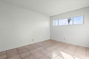 1362 E 20th St, Los Angeles, CA 90011 - Photo 22