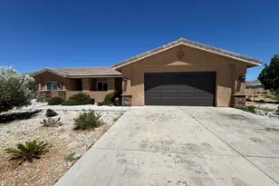 21832 Thunderbird, Apple Valley, CA 92307 - Photo 2