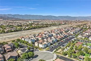 15974 Parkhouse Dr, Fontana, CA 92336 - Photo 38