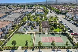 15974 Parkhouse Dr, Fontana, CA 92336 - Photo 40