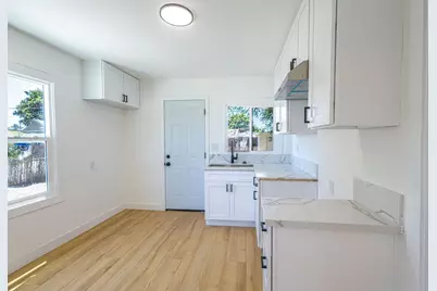 4958 E San Rafael Street, Compton, CA 90221 - Photo 12