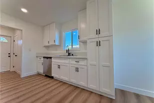 682 E La Verne Ave, Pomona, CA 91767 - Photo 6