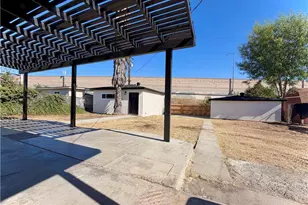 682 E La Verne Ave, Pomona, CA 91767 - Photo 18
