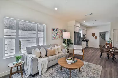 6836 Whitman Avenue, Van Nuys, CA 91406 - Photo 4