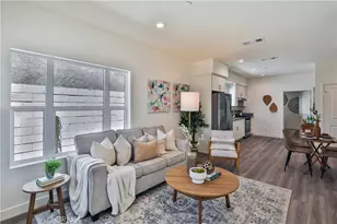 6836 Whitman Ave, Van Nuys, CA 91406 - Photo 4