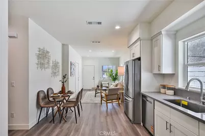 6836 Whitman Avenue, Van Nuys, CA 91406 - Photo 8
