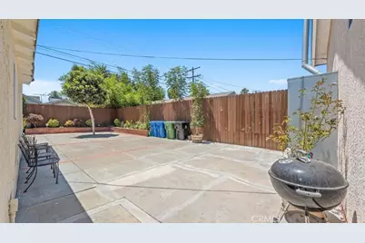 1146 W 74th Street, Los Angeles, CA 90044 - Photo 30
