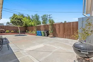 1146 W 74th St, Los Angeles, CA 90044 - Photo 30
