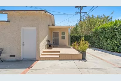 1146 W 74th Street, Los Angeles, CA 90044 - Photo 32