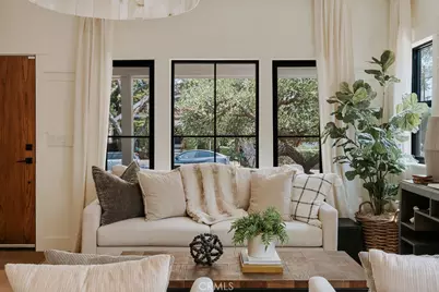 4633 Russell, Los Angeles, CA 90027 - Photo 2