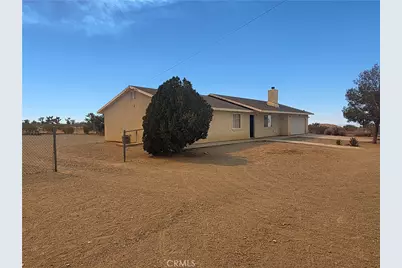 11380 El Esteban, Phelan, CA 92371 - Photo 2