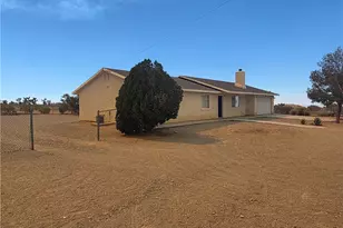 11380 El Esteban, Phelan, CA 92371 - Photo 2
