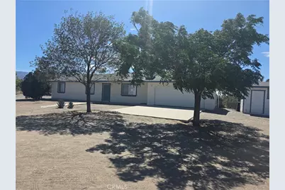 11380 El Esteban, Phelan, CA 92371 - Photo 2