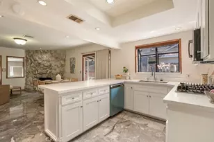 7934 Comolette, Downey, CA 90242 - Photo 10