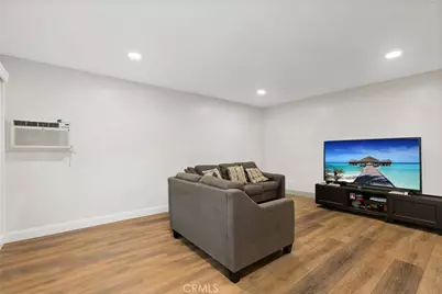 3050 S Bristol #4C, Santa Ana, CA 92704 - Photo 4