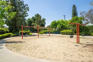 704 W 1st St, Claremont, CA 91711 - Photo 30