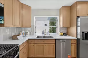 43 Oxbow Creek, Laguna Hills, CA 92653 - Photo 20
