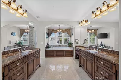 2560 Galicia, La Verne, CA 91750 - Photo 36