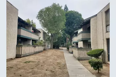 8601 International #166, Canoga Park, CA 91304 - Photo 2