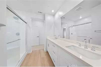 731 E Route 66, Glendora, CA 91740 - Photo 22