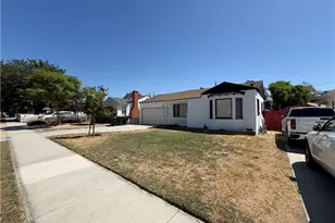636 N Lamer St, Burbank, CA 91506 - Photo 2