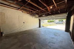 636 N Lamer St, Burbank, CA 91506 - Photo 36