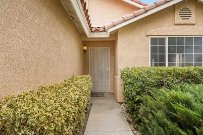 17573 Hudson Drive, Victorville, CA 92395 - Photo 6