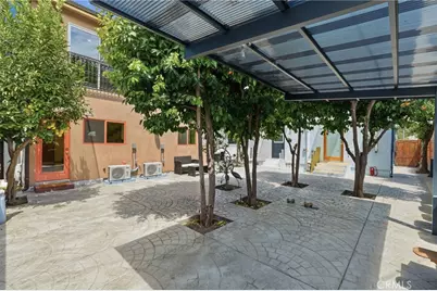 17660 Martha St, Los Angeles, CA 91316 - Photo 42